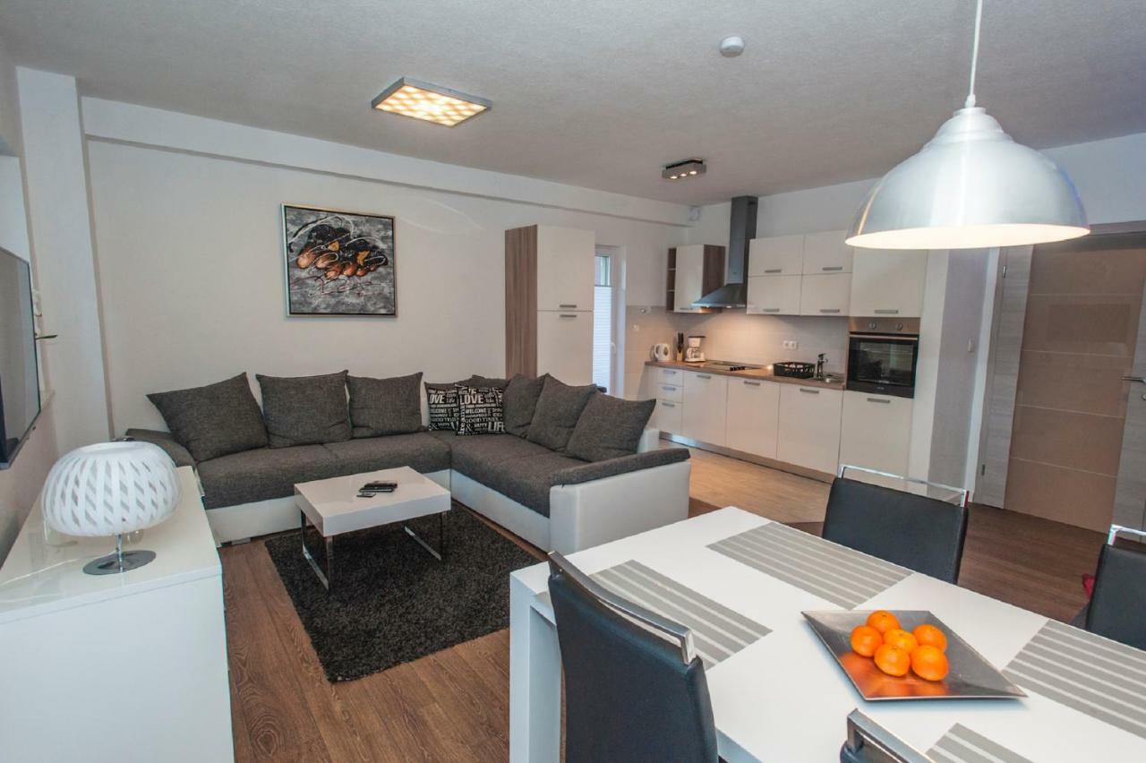 Arena Apartment 5-Stars Premium-Accommodation Макарска Экстерьер фото
